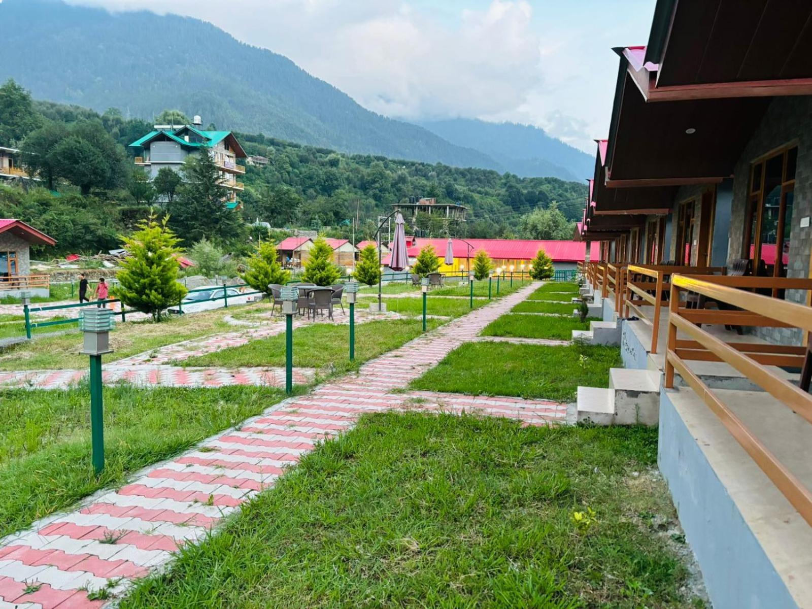 Shivalaya Retreat - A River Side Resort Manali  Exterior photo