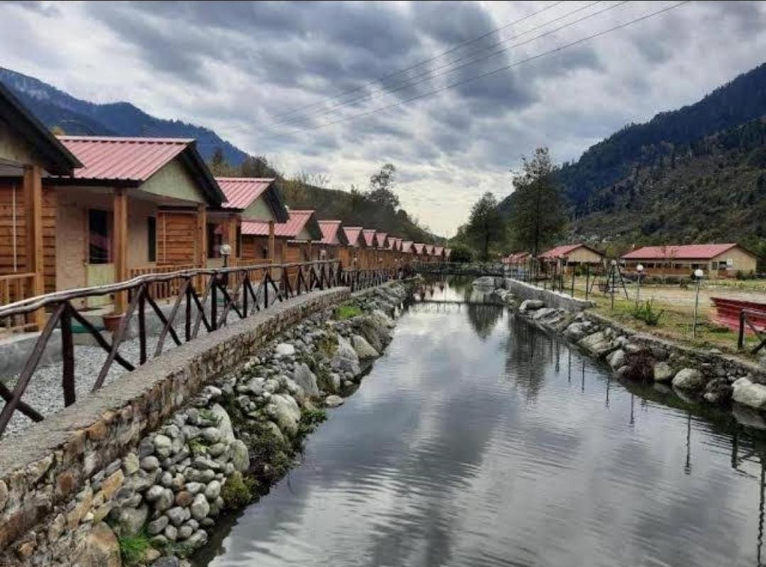 Shivalaya Retreat - A River Side Resort Manali  Exterior photo